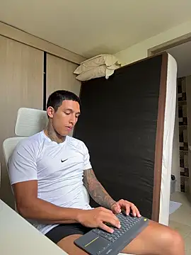 sendfer online show from February 26, 9:14 pm