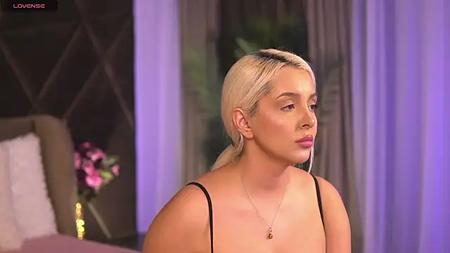 VictoriaMorrone online show from March 1, 12:12 pm