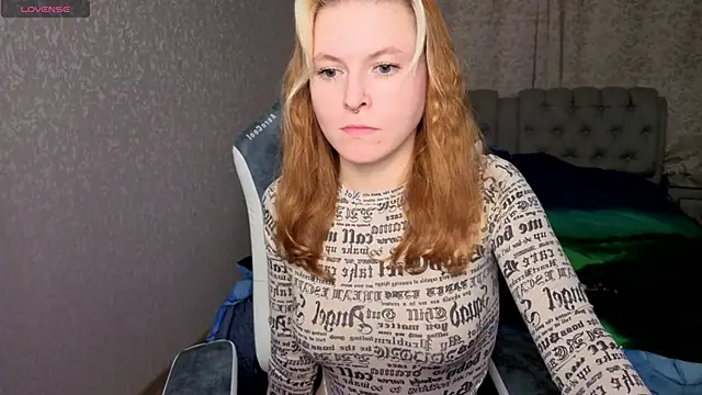 rocky foxy online show from October 8, 8:39 pm