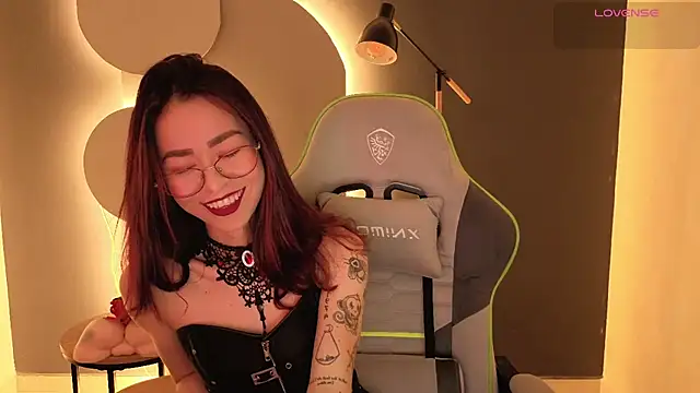 Snapshot of rosse_98_ chatting on February 6, 1:14 pm rosse 98 online show from February 6, 1:14 pm