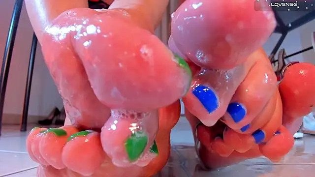 Katherinlevinee1 online show from October 30, 12:12 am