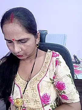 reemacouple007 online show from May 26, 7:37 am