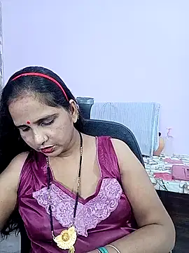 reemacouple007 online show from May 29, 9:07 am