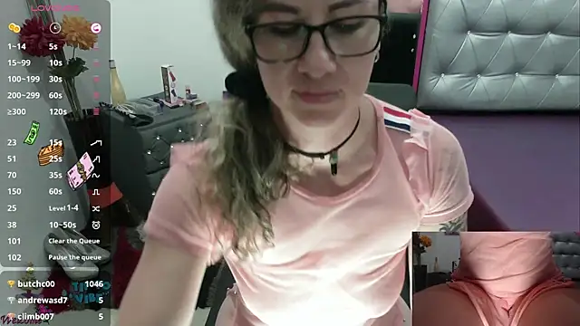 ViickySexy online show from December 6, 10:52 pm