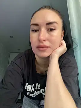 Roxana Bell online show from May 30, 11:29 am