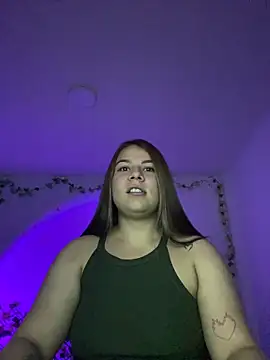 little tifanny82 online show from February 7, 8:34 pm