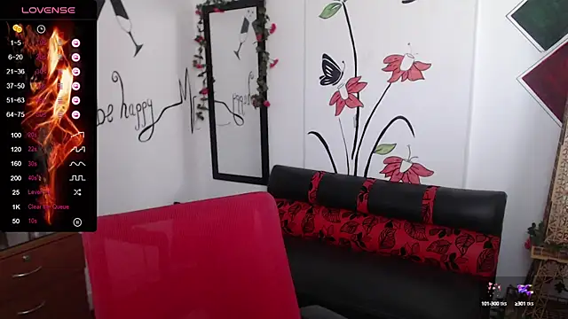 Snapshot of Roxanne_Ssummers chatting on January 15, 5:05 pm Roxanne Ssummers online show from January 15, 5:05 pm