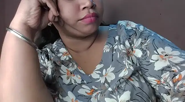 Snapshot of Ravina_patil1 chatting on January 21, 1:08 am Ravina patil1 online show from January 21, 1:08 am