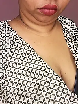 Ravina patil1 online show from March 26, 8:09 am