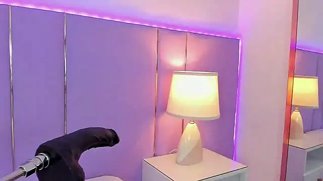 SophyRuiz  online show from November 12, 11:54 am