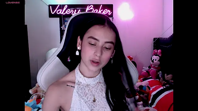 Snapshot of ValeryBaker_ chatting on October 24, 2:13 pm ValeryBaker  online show from October 24, 2:13 pm