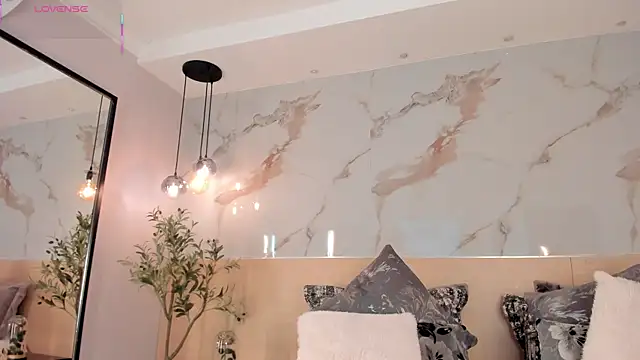 Snapshot of SteffanyBeck chatting on February 27, 12:05 pm SteffanyBeck online show from February 27, 12:05 pm