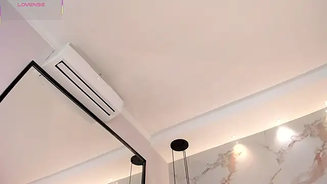 Snapshot of SteffanyBeck chatting on April 11, 2:21 pm SteffanyBeck online show from April 11, 2:21 pm