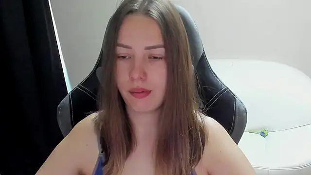 Snapshot of Mia_shy1 chatting on June 10, 5:07 am Mia shy1 online show from June 10, 5:07 am