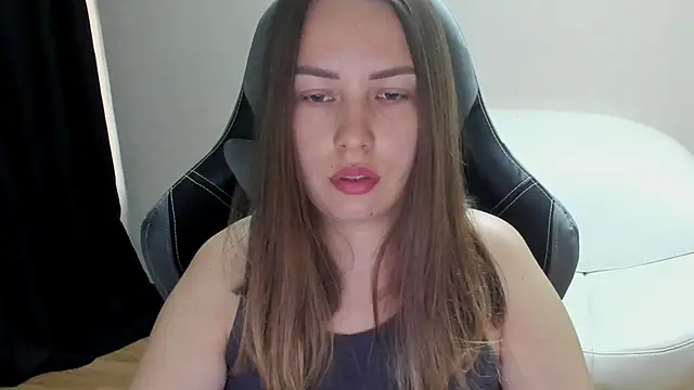 Snapshot of Mia_shy1 chatting on June 15, 4:04 am Mia shy1 online show from June 15, 4:04 am