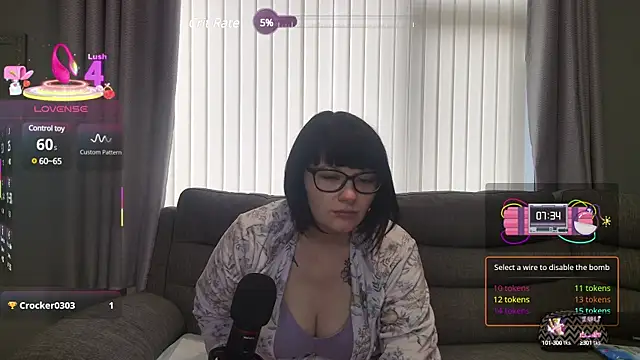 Snapshot of SquirtingIrishShannon chatting on February 13, 1:15 pm SquirtingIrishShannon online show from February 13, 1:15 pm