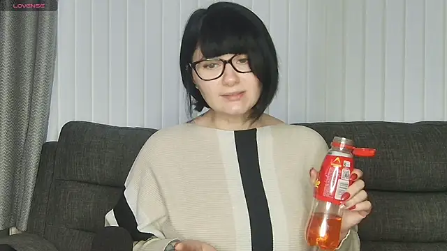 Snapshot of SquirtingIrishShannon chatting on February 24, 6:04 pm SquirtingIrishShannon online show from February 24, 6:04 pm