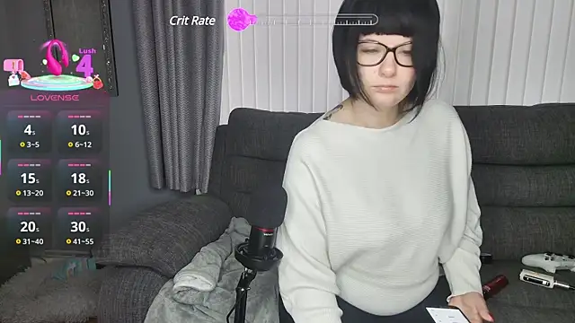 Snapshot of SquirtingIrishShannon chatting on March 13, 6:34 pm SquirtingIrishShannon online show from March 13, 6:34 pm