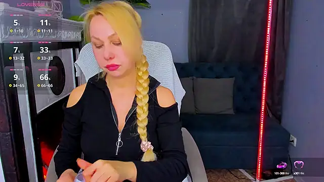 Snapshot of Anny_Jey_ chatting on February 20, 6:35 pm Anny Jey online show from February 20, 6:35 pm