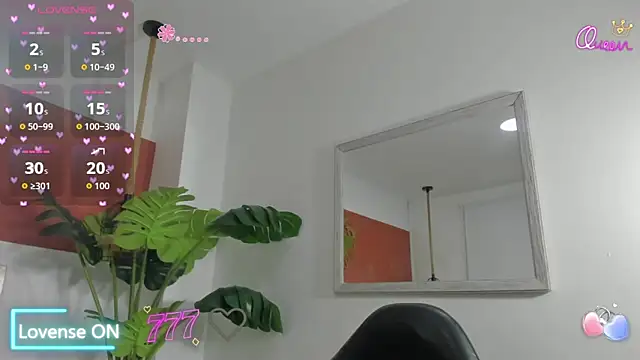 Snapshot of enma30_ chatting on June 3, 8:03 pm enma30 online show from June 3, 8:03 pm