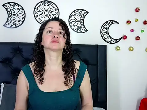 Snapshot of ArtesanaMK chatting on November 30, 5:06 pm ArtesanaMK online show from November 30, 5:06 pm