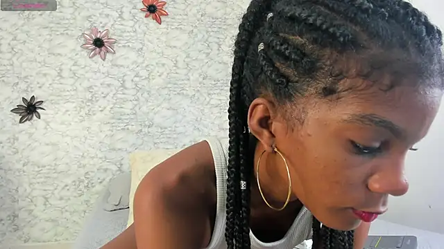 Canhela1 online show from December 15, 9:13 am