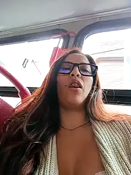 Snapshot of Lena-32 chatting on February 20, 7:19 pm Lena-32 online show from February 20, 7:19 pm