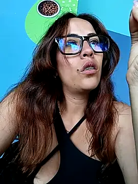 Snapshot of Lena-32 chatting on March 12, 7:38 pm Lena-32 online show from March 12, 7:38 pm