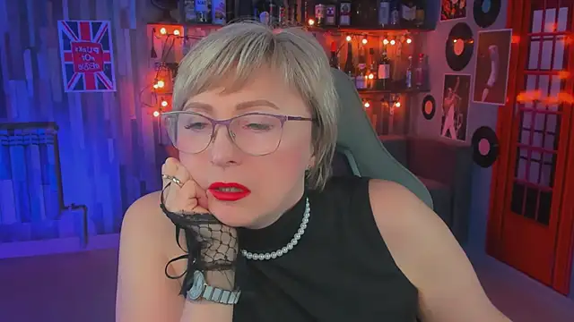 sugar vivien online show from February 13, 1:15 pm