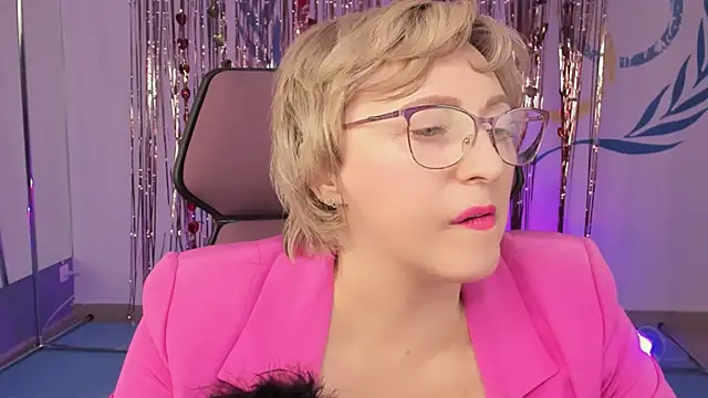 sugar vivien online show from February 26, 9:10 am