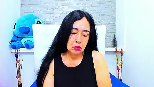 HorniestMilf online show from September 28, 5:29 pm