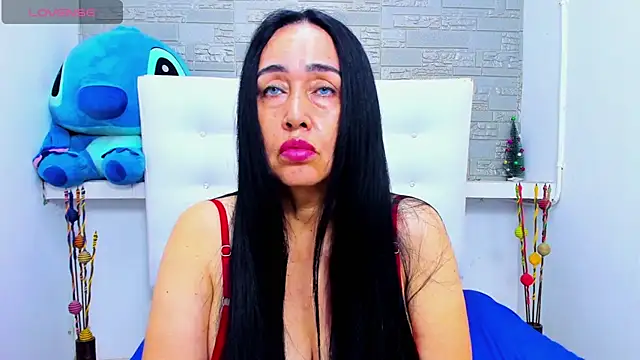 HorniestMilf online show from October 19, 9:59 pm