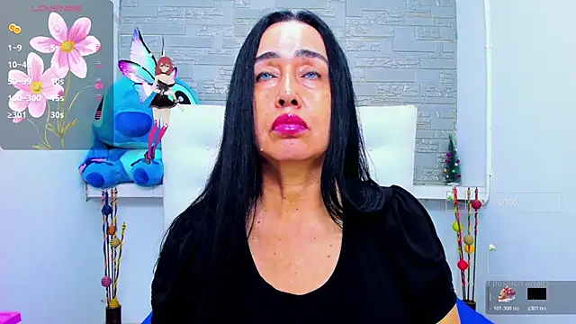 HorniestMilf online show from October 31, 9:38 pm