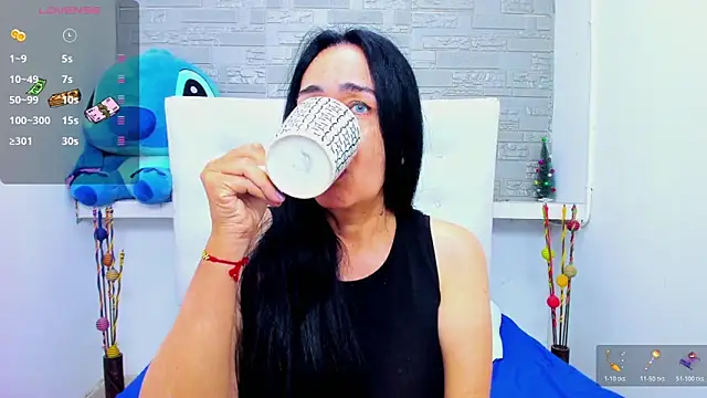 HorniestMilf online show from November 14, 4:17 pm