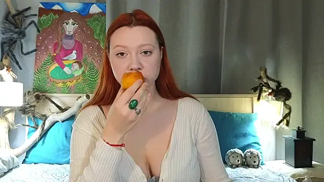 Snapshot of MileyMiller chatting on November 5, 10:04 am MileyMiller online show from November 5, 10:04 am