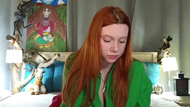 Snapshot of MileyMiller chatting on December 5, 10:57 am MileyMiller online show from December 5, 10:57 am