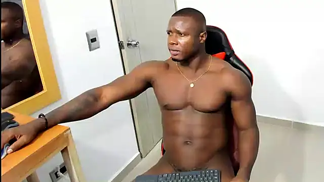 Snapshot of sexy_blackman3606 chatting on March 4, 12:29 am sexy blackman3606 online show from March 4, 12:29 am