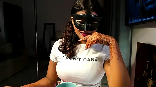 Snapshot of Bad_Girl_Kayra69 chatting on October 11, 11:25 pm Bad Girl Kayra69 online show from October 11, 11:25 pm