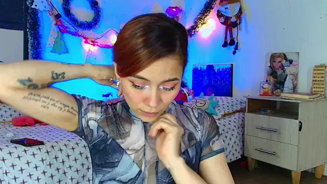 alisson zafiro  online show from December 15, 3:22 am