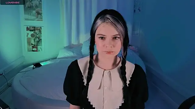 Lil Amelie online show from October 14, 7:31 am