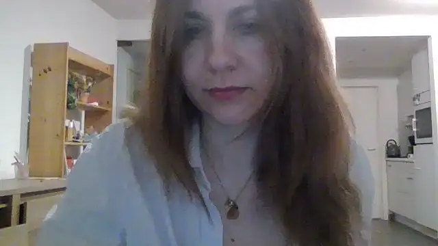 Snapshot of JasmineGlamour chatting on February 21, 4:35 am JasmineGlamour online show from February 21, 4:35 am