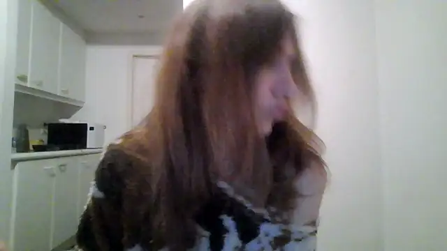 Snapshot of JasmineGlamour chatting on March 21, 8:23 pm JasmineGlamour online show from March 21, 8:23 pm
