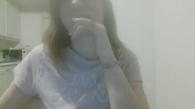 Snapshot of JasmineGlamour chatting on April 2, 6:49 pm JasmineGlamour online show from April 2, 6:49 pm