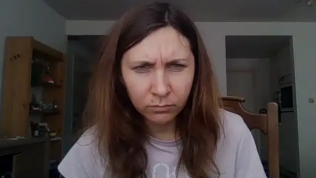 Snapshot of JasmineGlamour chatting on April 5, 1:30 pm JasmineGlamour online show from April 5, 1:30 pm
