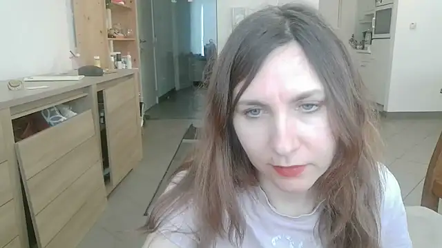Snapshot of JasmineGlamour chatting on April 26, 5:38 am JasmineGlamour online show from April 26, 5:38 am