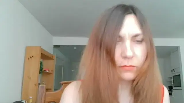 Snapshot of JasmineGlamour chatting on April 30, 6:20 am JasmineGlamour online show from April 30, 6:20 am