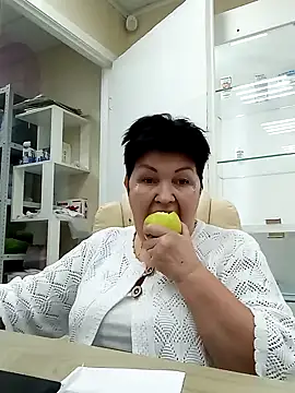 FantasyMichelle online show from December 30, 10:43 am