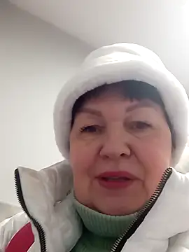 FantasyMichelle online show from January 10, 8:40 am