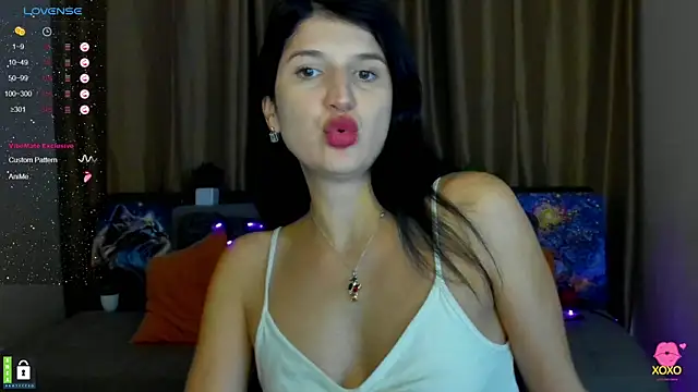 Alianna Solo Kisses online show from February 9, 12:30 pm