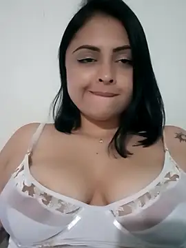 Snapshot of MelannyBell chatting on December 14, 11:01 pm MelannyBell online show from December 14, 11:01 pm